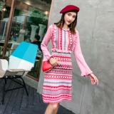 Осеннее трикотажное платье, розовый лонгслив, юбка, 2018, в корейском стиле, в стиле Шанель, яркий броский стиль, по фигуре