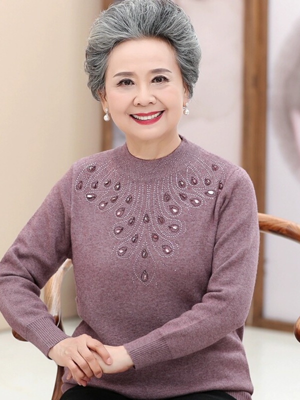 Middle-Aged and Elderly Women's Knitwear for 60-70 Year Old Mothers, Sweaters for Wives, 80-Year-Old Grandmother's Clothing, Spring, Autumn, and Winter Thickened Base Layer Shirts