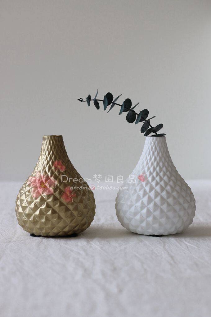 (Dream Fields good products) Ceramic matt frosted rhombus-shaped small vase creative mini-flower-ware pendulum