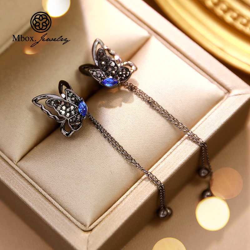 Stream Sueared Line Earshot Female Long Version Temperament Personality Black 2021 New Tide Earrings Butterfly Earrings