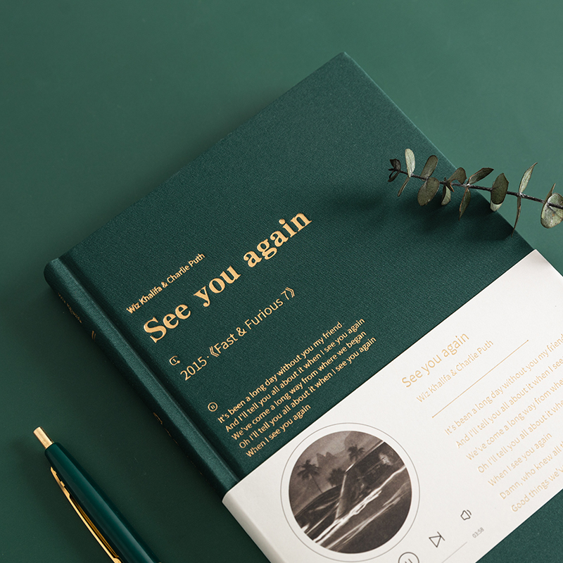 Retro Bronzing Finale literature and art Ins Wind minimalist Hand ledger Day note Ben student Japanese Notebook Hands books