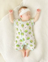 Зеленый авокадо чистая антиклинала 𫔭 цельная