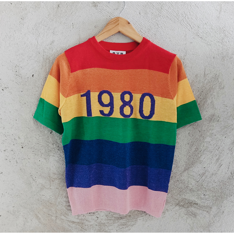 sao với lụa retro vàng văn học xanh Yingying rộng sọc 1980 knitshirt kỹ thuật số hàng đầu ngắn tay nữ