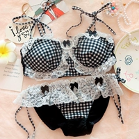 Модель в клетку с ремешком (молочный шелк)