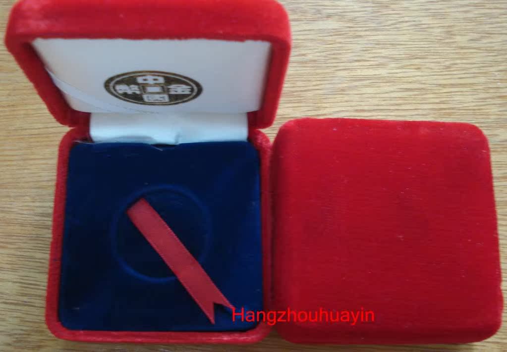 1981-1992 1981-1992 years 8 gr zodiac gold coins original box red