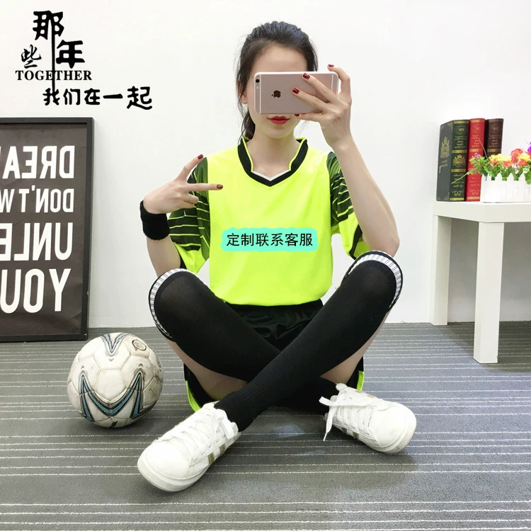 Nhóm mua quần áo bóng đá phù hợp với thể thao của phụ nữ - Bóng đá