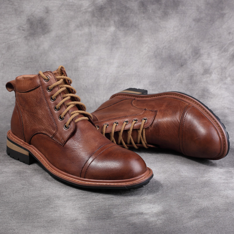 The new leather European and American trend rugged men's short boots are old vintage high leather shoes thick-soled outdoor cargo boots