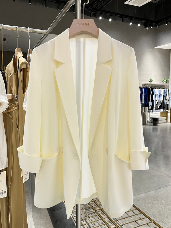 Creamy Yellow Thin and Stylish Blazer for Women, 2026 Spring and Summer New Style, Loose Fit, Age-Reducing, Drapey, Sun-Protective Suit Creamy Yellow Thin and Stylish Blazer for Women, 2026 Spring and Summer New Style, Loose Fit, Age-Reducing, Drapey, Sun-Protective Suit