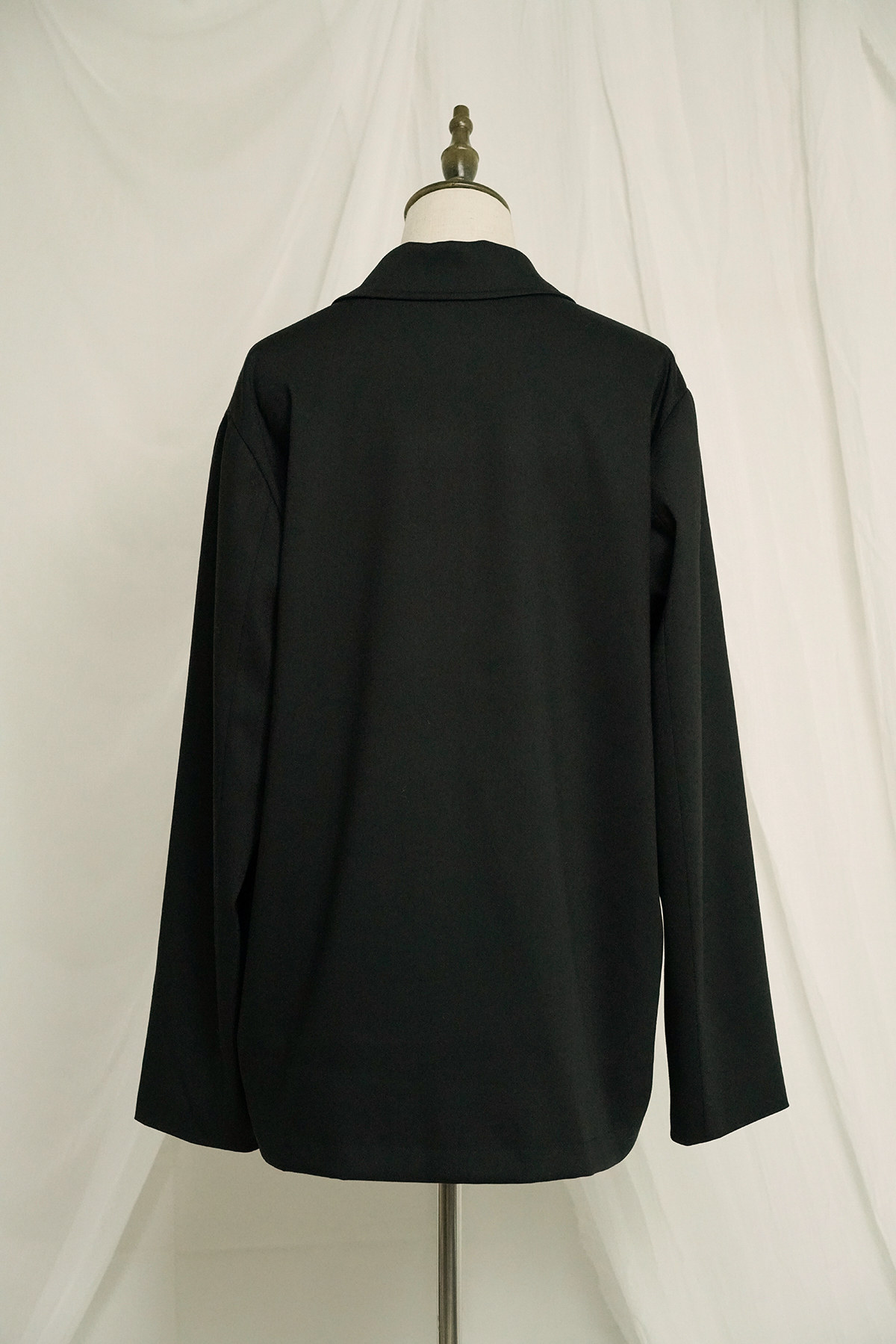 Дизайнерский осенний ретро пиджак классического кроя, с вышивкой, тренд сезона, изысканный стиль              