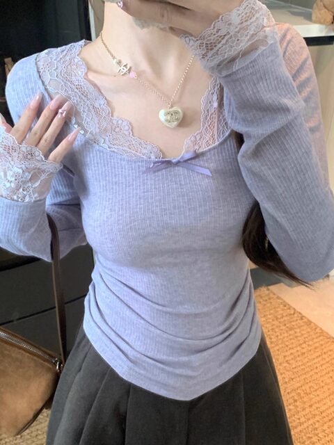Pure Desire Lace Patchwork U-Neck Long-Sleeve Base Shirt for Women, New Winter Style, Gentle Purple Slim-Fit Inner Wear T-Shirt Top
