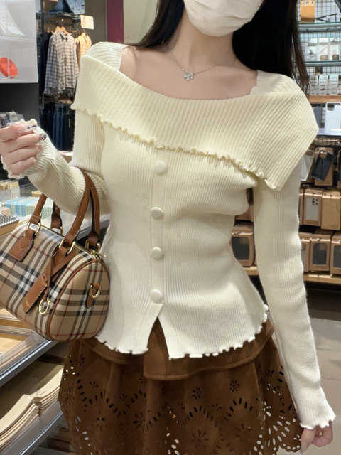 Chic Ruffled Off-Shoulder Buttoned Long-Sleeve Knit Sweater for Women, New Autumn and Winter Slim-Fit Sweet Pullover Sweater for Women