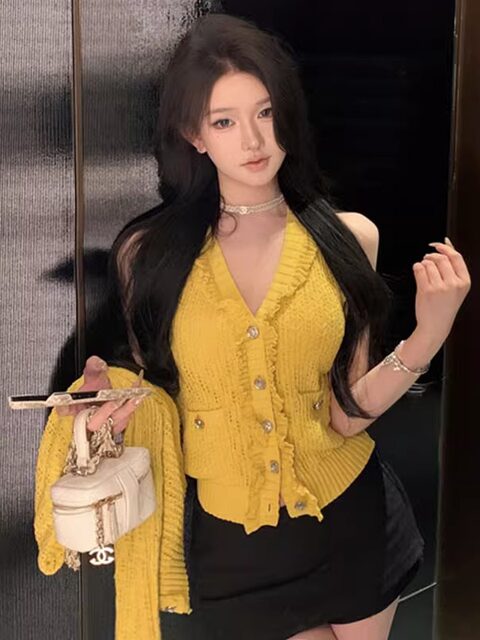 Light Luxury Inner Vest Long-Sleeved Knitted Cardigan for Women, V-Neck, 2025 Autumn New Style, Single-Breasted, Slim Fit Top