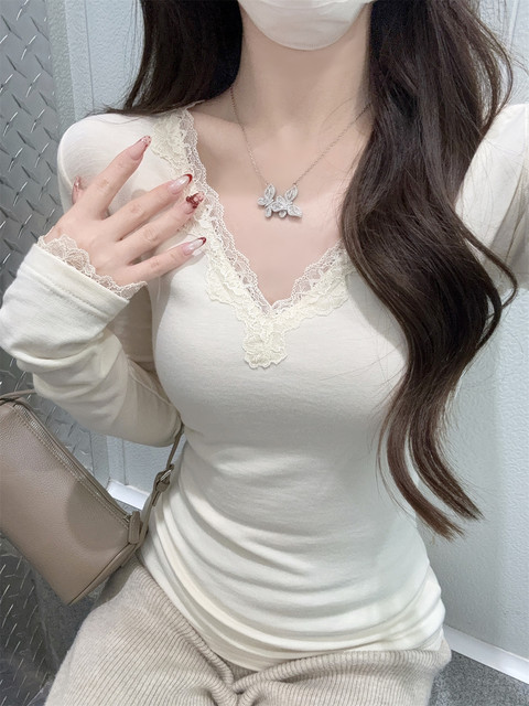 Pure Desire Style Lace Patchwork V-Neck Soft Fleece Long-Sleeve T-Shirt for Women, New Autumn and Winter Slim Fit Spicy Girl Base Shirt for Women