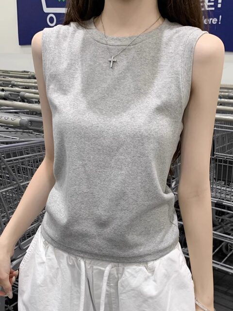 Versatile and Simple Gray Round-Neck Outerwear Vest for Women, New Summer Korean Style Basic Slim-Fit Sleeveless Vest