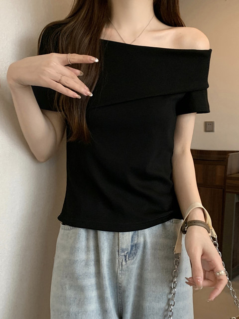 Irregular Off-Shoulder Asymmetrical Collar Black Short-Sleeve T-Shirt for Women, New Summer Style, Pure Desire Hot Girl Style, Slim Fit One-Shoulder Top