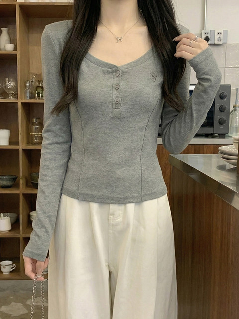 Exquisite Letter Embroidery Round Neck Long-Sleeve T-Shirt for Women, New Spring Design with Fishbone Pattern, Slim Fit Sweetheart Neckline Versatile Top