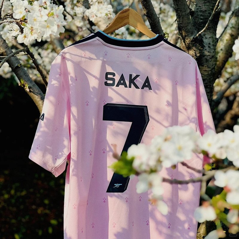 22-23 Arsenal Away Fan Version Jersey Eergedal Number 8 Pink Fan Version Martinelli Saka Jersey
