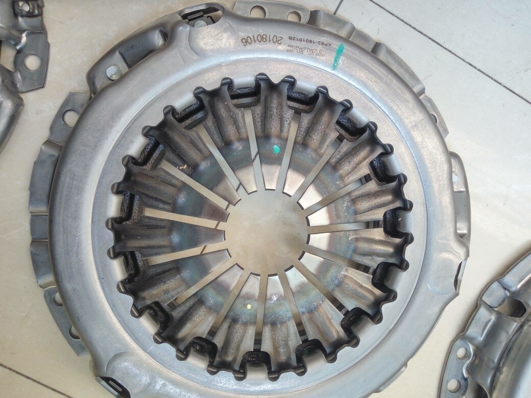 Mitsubishi Baojun 730 560 1 8 displacement AMT clutch tablet set