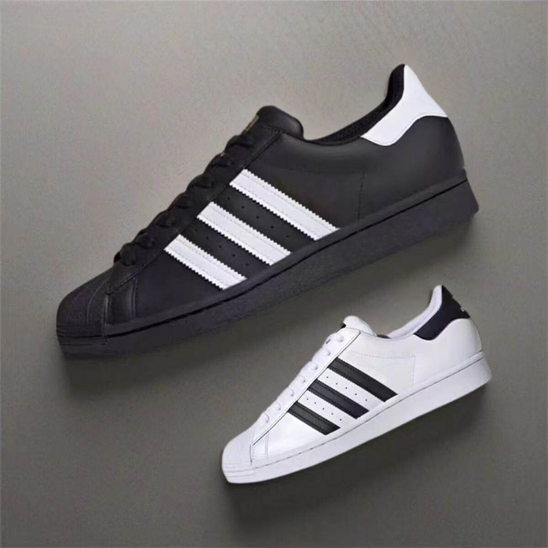 Classic Shell-Toe Sneakers 2026 Summer New Model for Men and Women, Retro Lightweight Versatile Low-Top Casual Sports Shoes Classic Shell-Toe Sneakers 2026 Summer New Model for Men and Women, Retro Lightweight Versatile Low-Top Casual Sports Shoes
