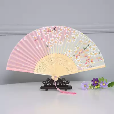 Silk folding fan female Japanese fan silk catwalk folding fan Hanfu gift fan female classical dance Chinese fan