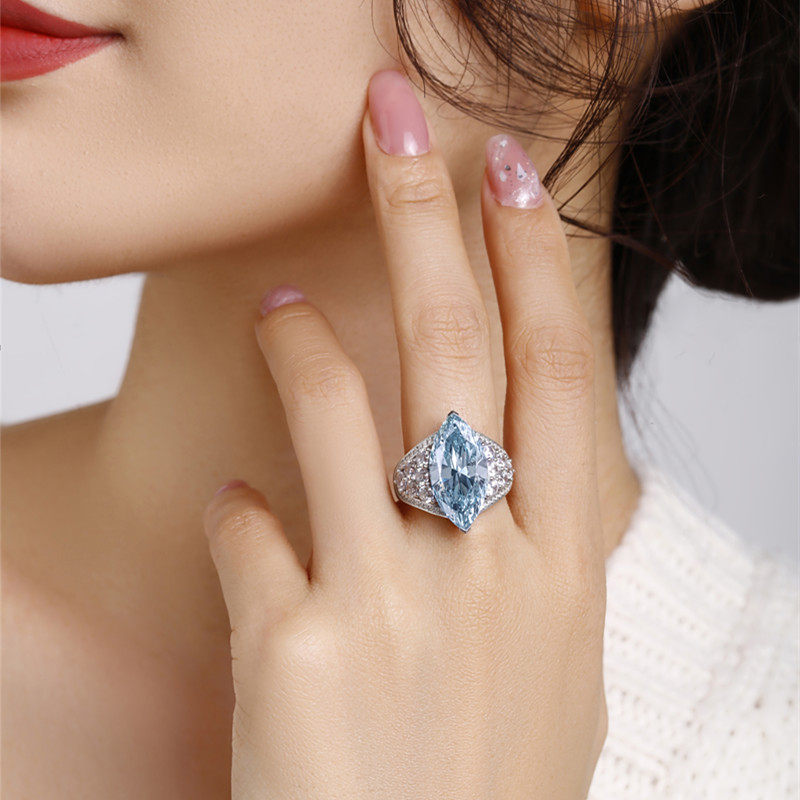 Artificial synthetic blue diamond ring 18K gold high simulation color bracelet pendant ear to draw hand jewelry customization