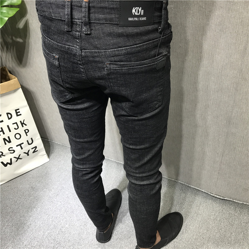 Dòng chữ nam mùa thu đông mới phiên bản Hàn Quốc của kiểu tự thêu retro cũ thêu chân đen quần jeans nhóm xã hội tay nhanh màu đỏ phong cách thời trang nam