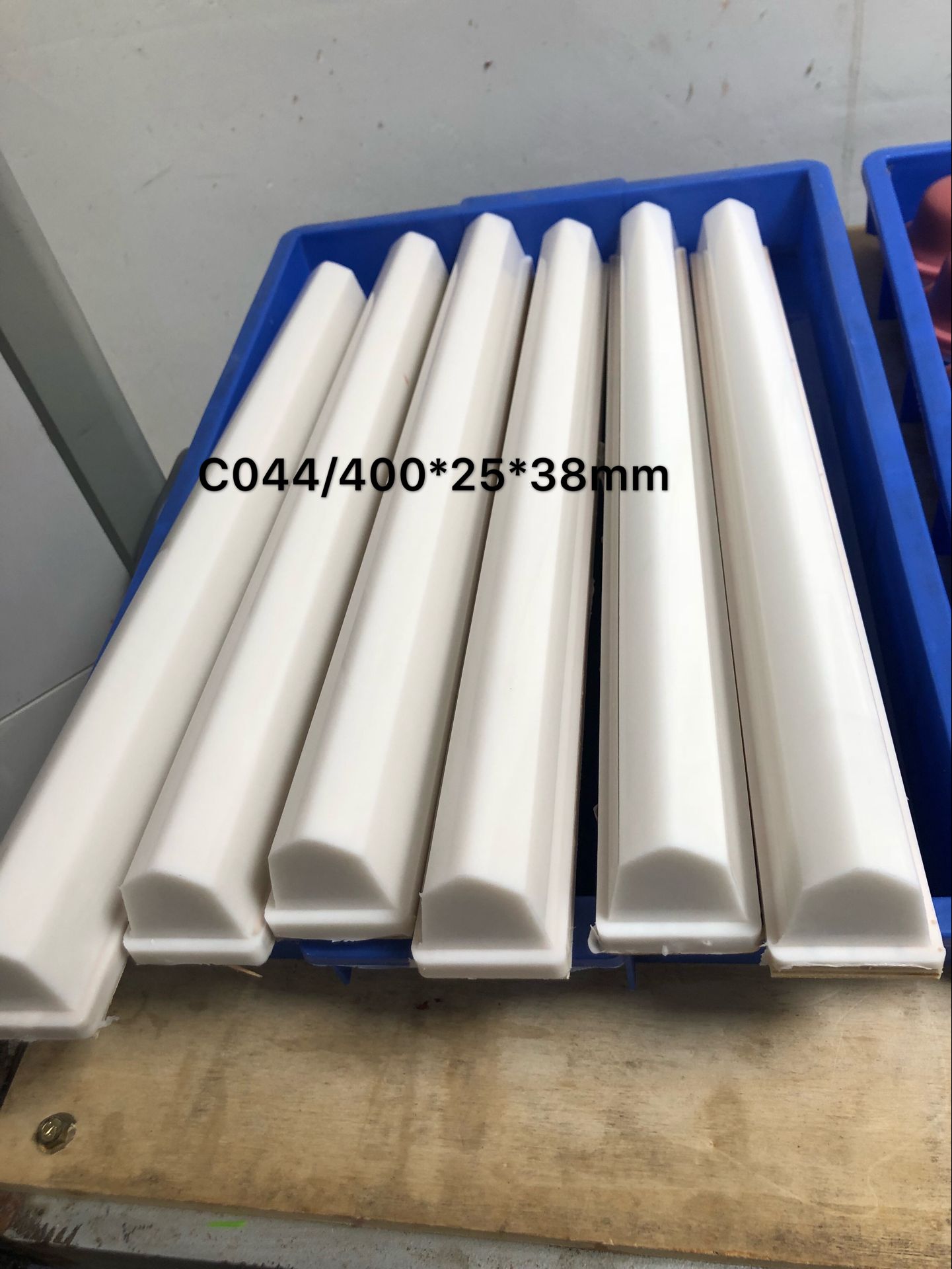 Wear and easy on oil transfer printing machine glue head slatting machine glue head 