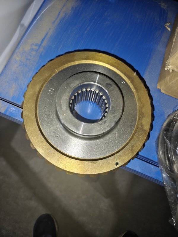 Xcmg Truck-Mounted Crane Reducer Original Copper Turbine Spline Suitable for 050F and W32Ab Copper Gears