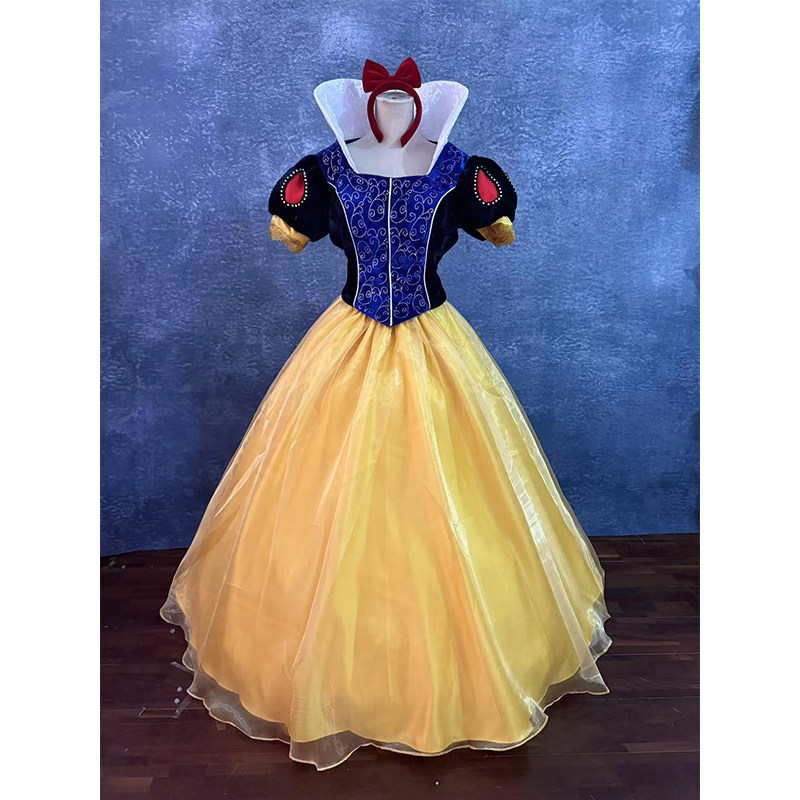 strapless open back dress Disney Princess Snow White Classic Doll with Ring New with Box – I Love  Characters main image 0