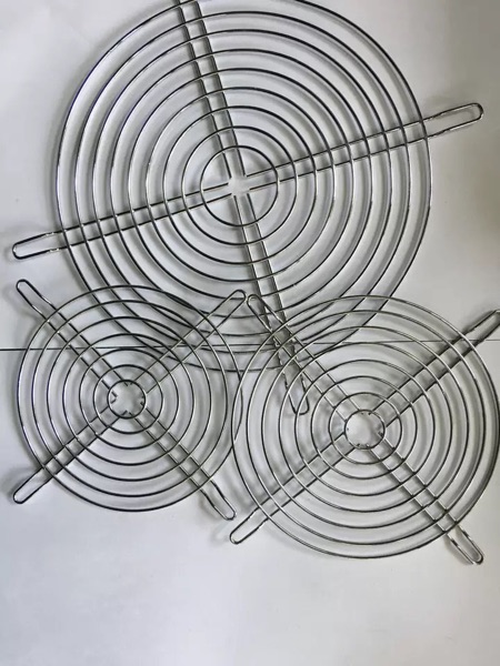 Metal protective mesh cover 120