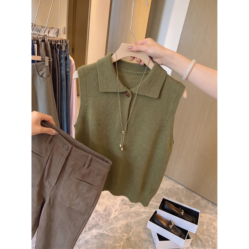 Korean-Style Textured Polo Collar Sleeveless Vest for Women, New Autumn Design, Versatile Knit Top for Layering and Outerwear
