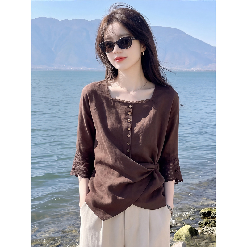 Brown Square-Neck Lace Blouse for Women, Autumn Pleated Design, Versatile Three-Quarter Sleeve Shirt, French-Style Chic Top Brown Square-Neck Lace Blouse for Women, Autumn Pleated Design, Versatile Three-Quarter Sleeve Shirt, French-Style Chic Top