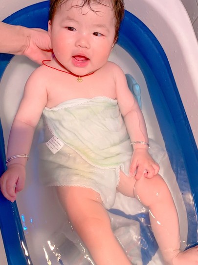 Maternity and Baby Small Towels, Pure Cotton Baby Face Towels, Household Gauze for Adults, Postpartum and Maternity Use for Washing the Bottom Maternity and Baby Small Towels, Pure Cotton Baby Face Towels, Household Gauze for Adults, Postpartum and Maternity Use for Washing the Bottom