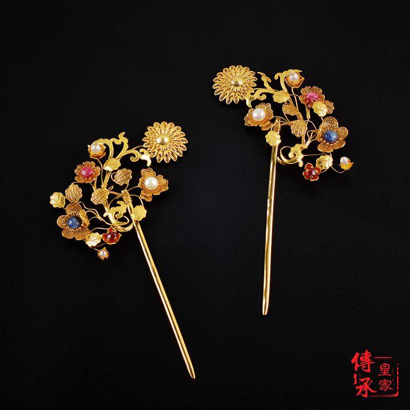 Little sunflower hand choked the ancient Han clothing headdress