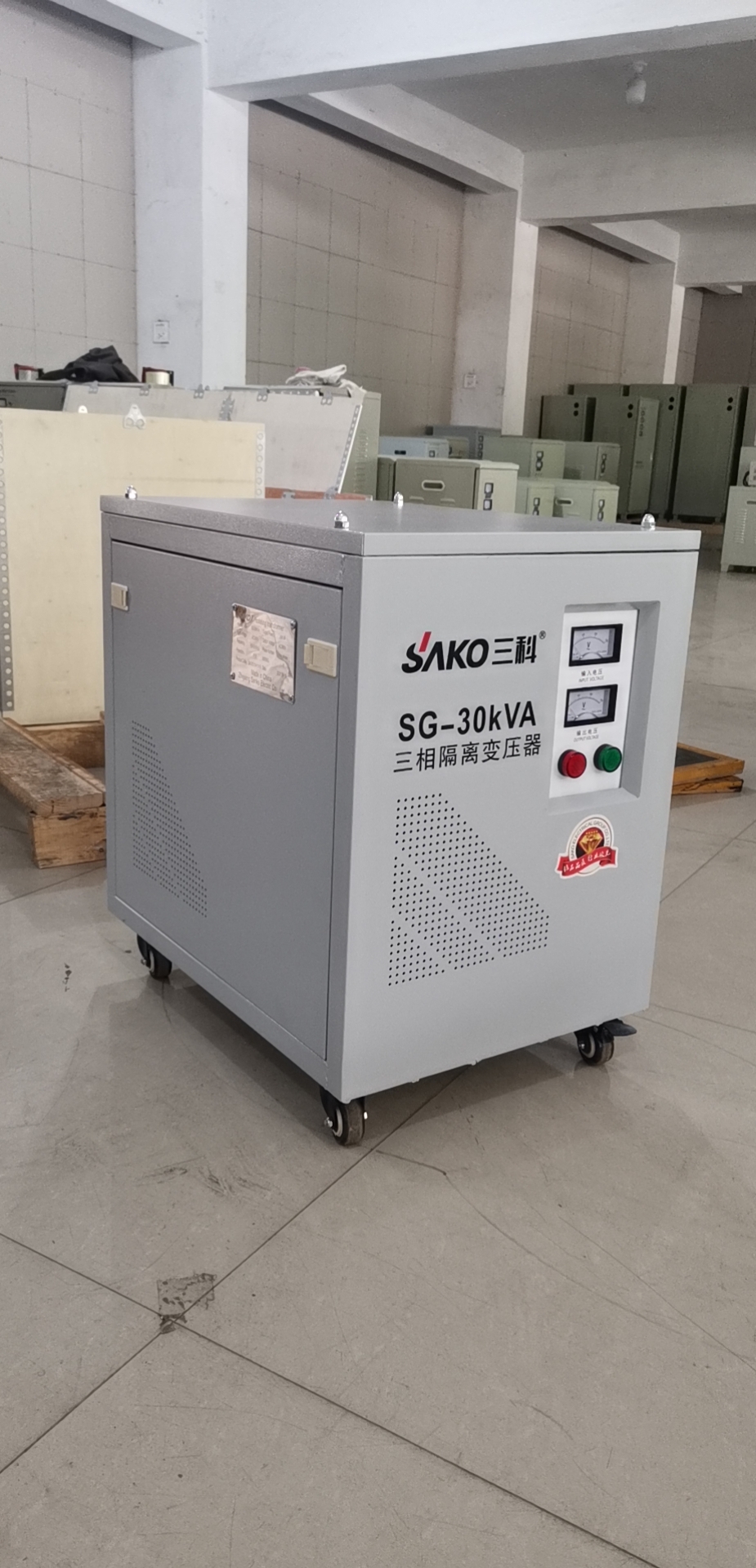 Three-phase isolation transformer 150KW SBK SG-150KVA self-tablet 380V to 380V220V