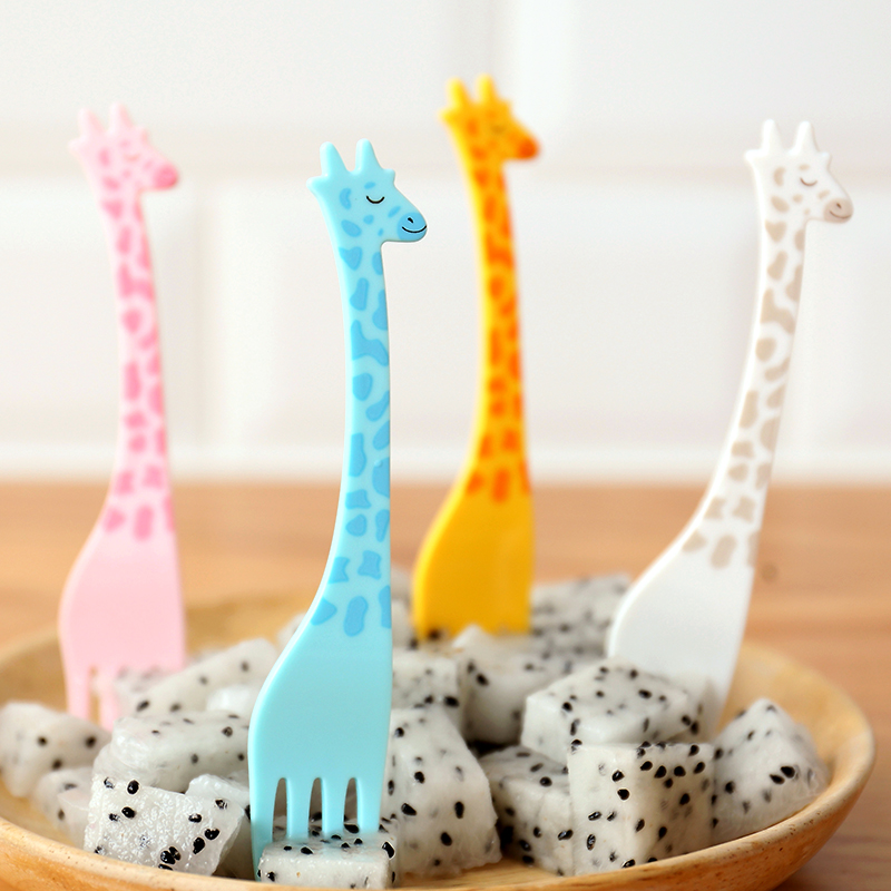 Fork fruit fork children Japanese style plastic creative cute color home safe baby cartoon boxed mini