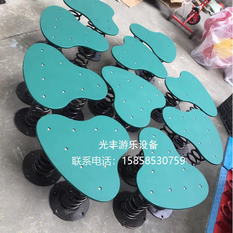 Outdoor Spring Plum Blossom Pile Custom Children PE Board Rocking Lulle Elastic Rocking Horse Kindergarten Community Pleasure Facilities