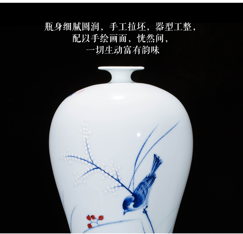 The Master of jingdezhen ceramics hand - made large blue and white porcelain vase Chinese wine porch sitting room adornment is placed