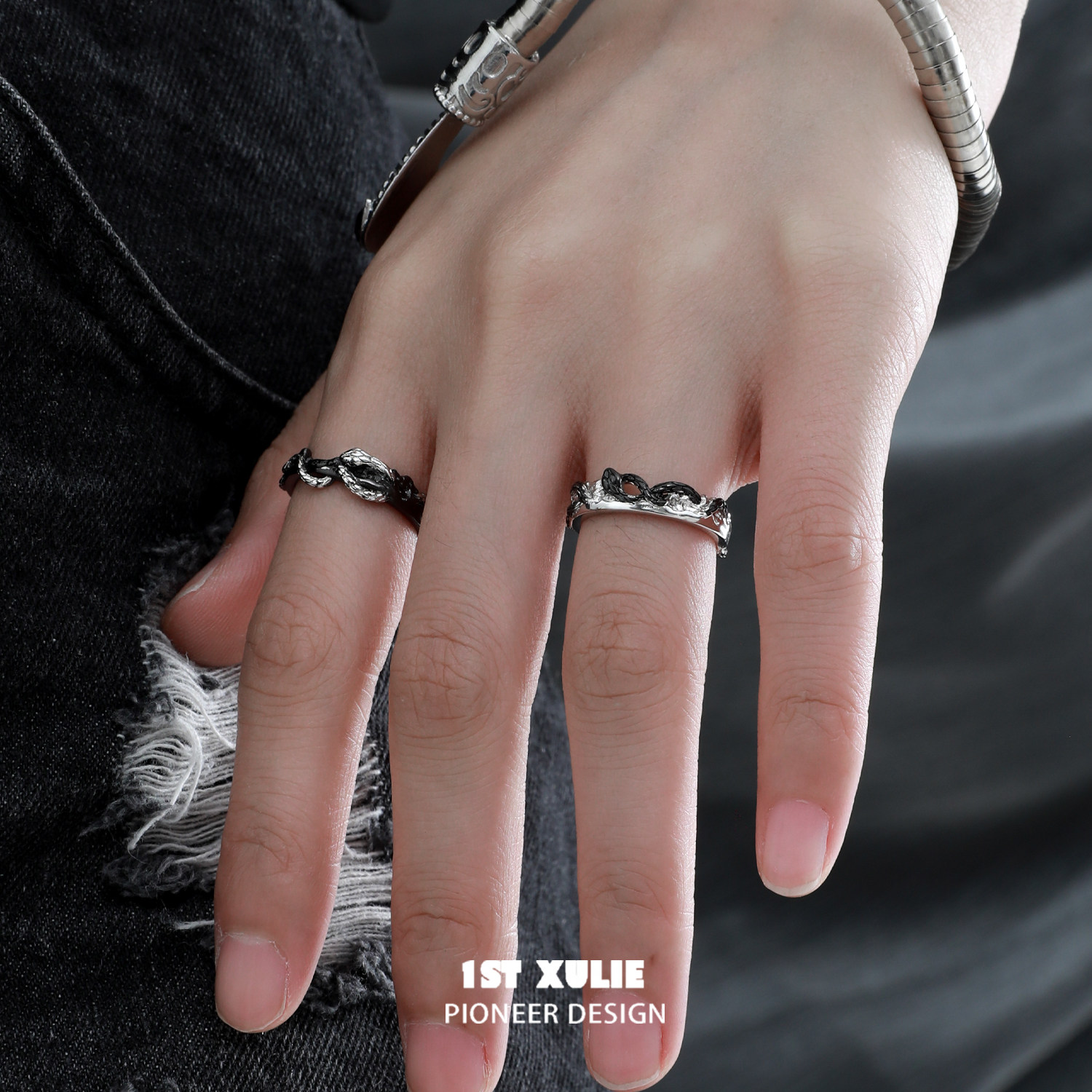 Кольцо серебряное 1ST XULIE Twin Serpentine модель A