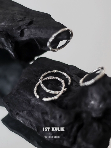 Небольшое дизайнерское кольцо, серебро 925 пробы, стиль, на указательный палец