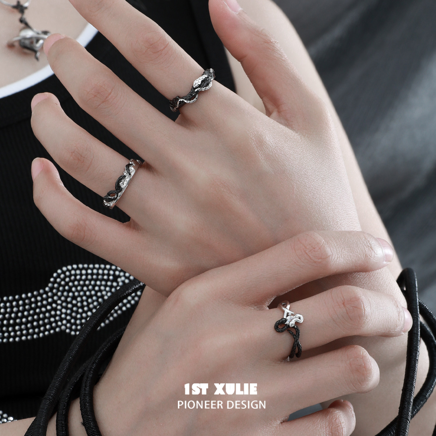 Кольцо серебряное 1ST XULIE Twin Serpentine модель A