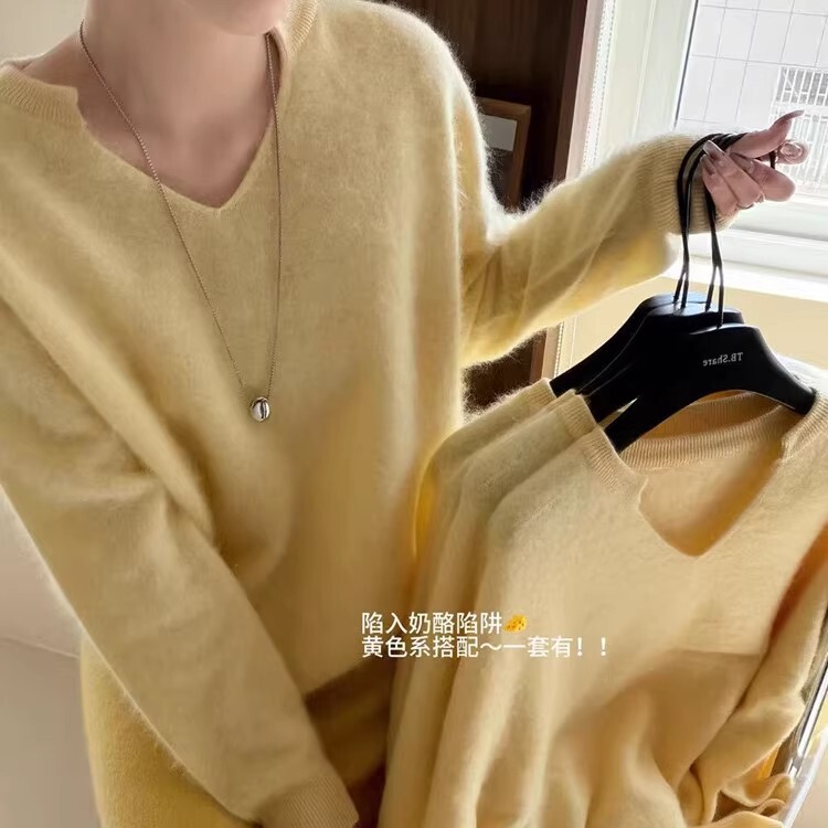 Fleece Sweater for Women with a Scissor Collar, Pullover Sweater, Slimming Knit, Pure Wool Base Shirt, Brushed Fashion Top Fleece Sweater for Women with a Scissor Collar, Pullover Sweater, Slimming Knit, Pure Wool Base Shirt, Brushed Fashion Top