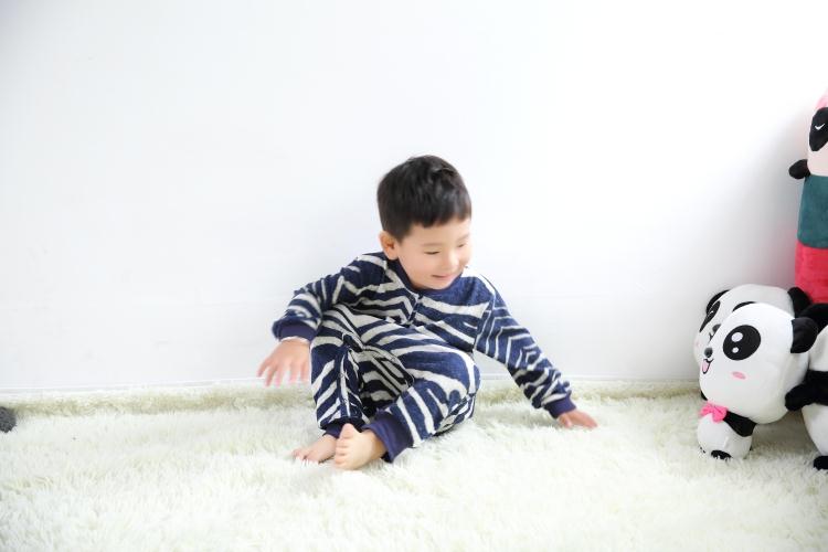 Đồ ngủ trẻ em chống lạnh mùa xuân và mùa thu và mùa đông áo liền quần dài tay cho trẻ em quần áo sành điệu cho be gái