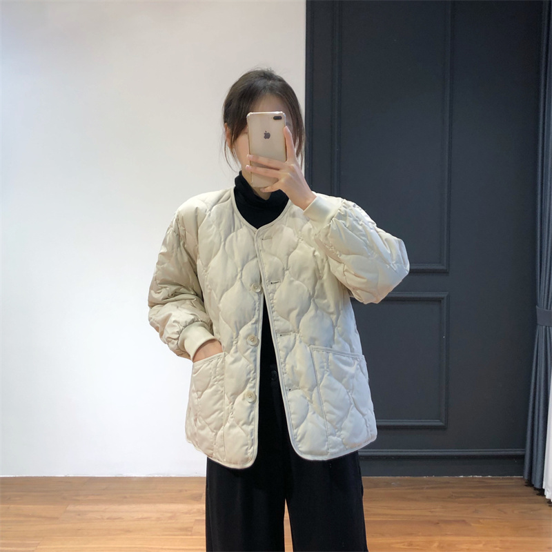 90 white duck suede brief Nordic wind small round collar wave veins quilted design warm and lean short down jacket