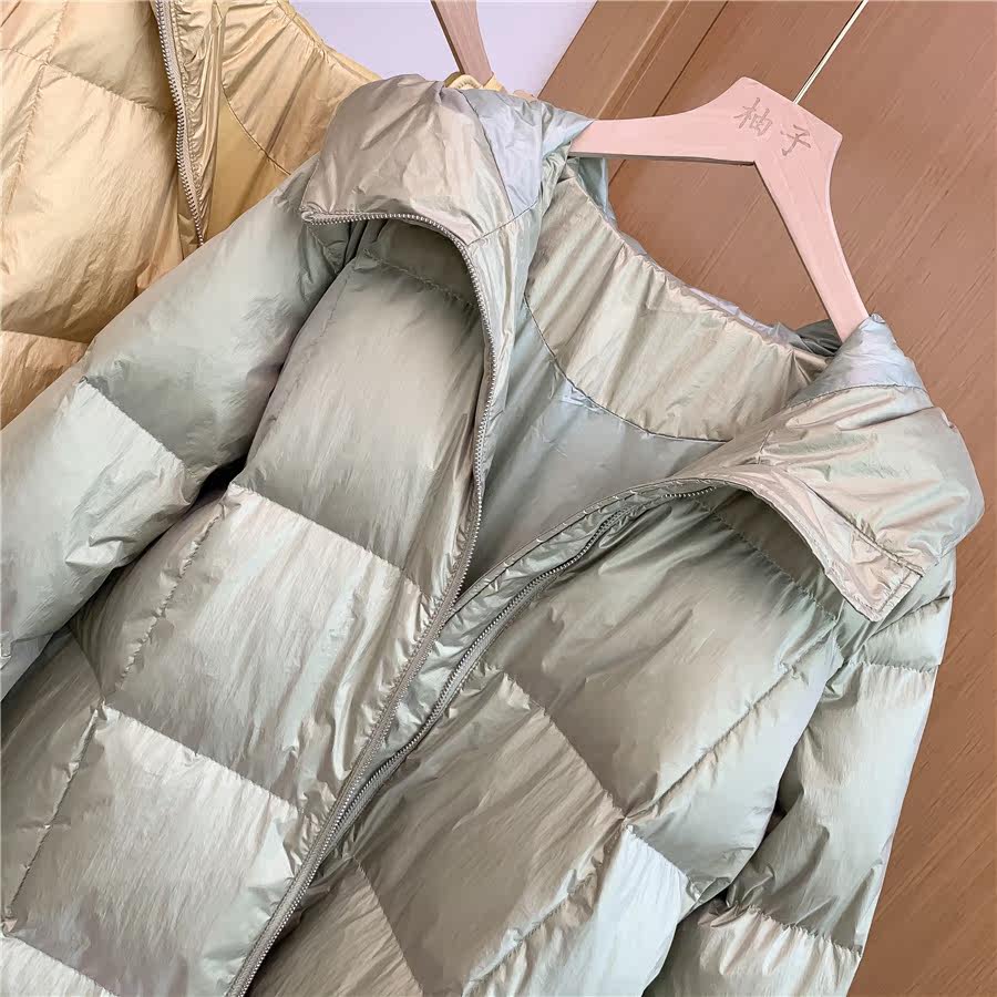 Anti-season clear cabin ~ 90 white duck suede with its own glossy feel fabric with a long version of women's down jacket jacket