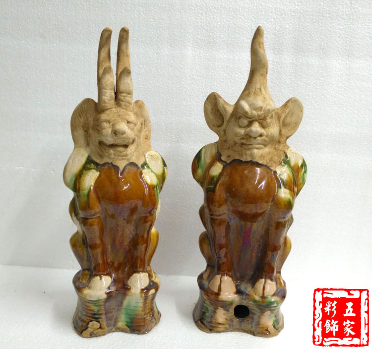 Tang Dynasty Three-Color Clay Tomb Guardian Figurine, Classical Crafts, Porcelain and Pottery, Replica of Ancient Artifacts, Neoclassical, Creative