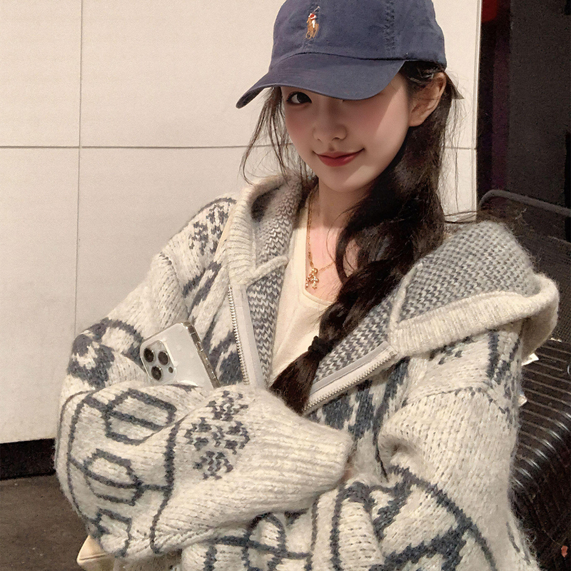 Fair Isle Gray Jacquard Hooded Zip-Up Sweater Cardigan for Women, Autumn and Winter Thickened, Lazy and Loose Knit Jacket Top