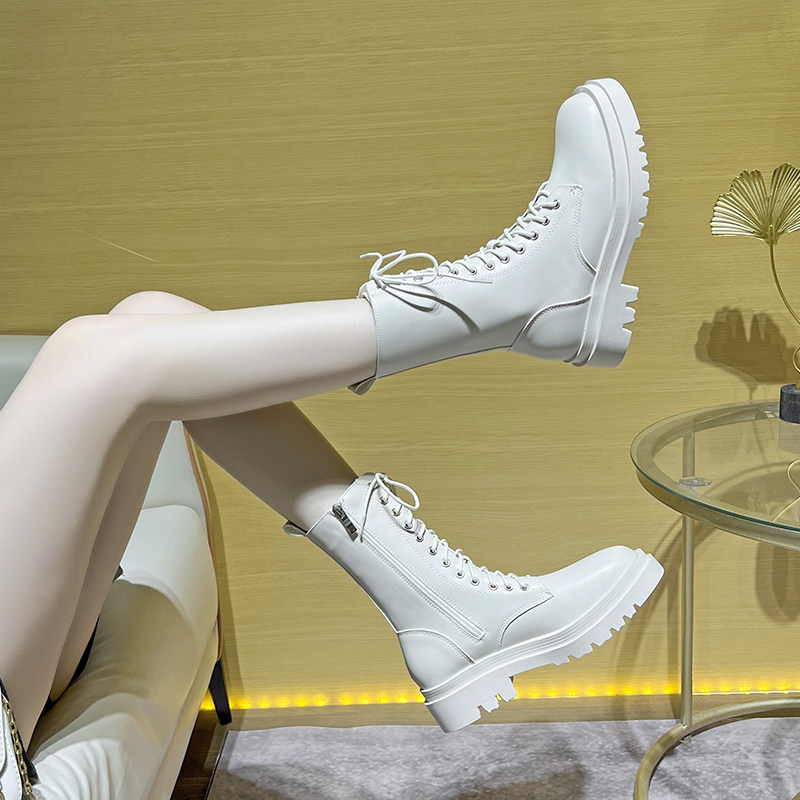 Ботинки Martin на толстой подошве; новинка 2025 года; женские полусапожки в британском стиле; сезон осень-зима; бархатные черно-белые полусапожки средней длины с боковой молнией