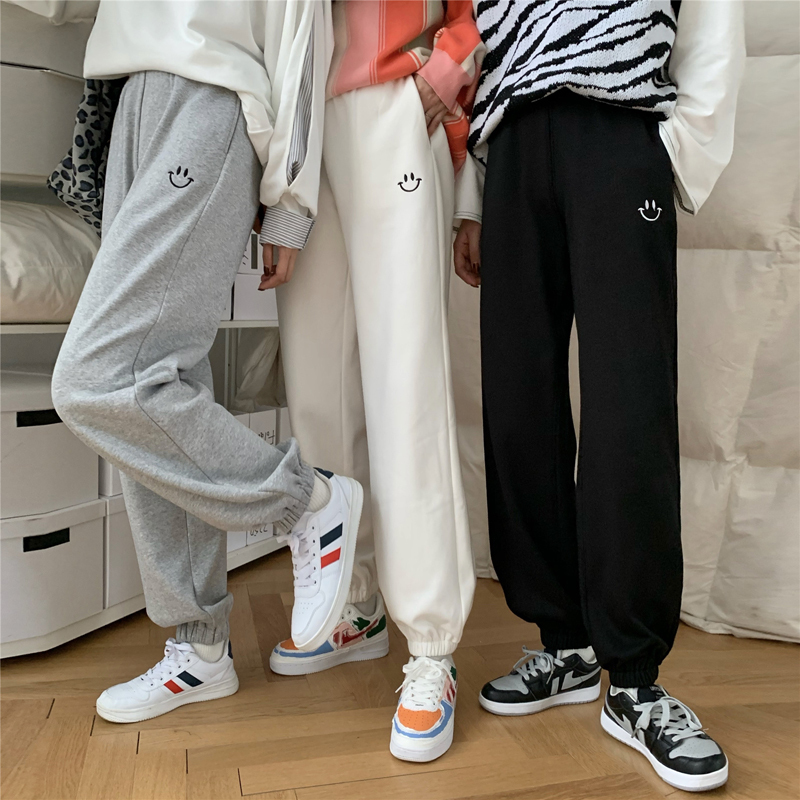 Smiley Face Embroidery Spring New Style Women's Loose Jogger Pants Plus Size Versatile Slimming Cotton 2026 Harem Sweatpants