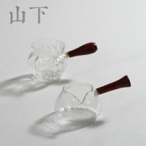 Heat-resistant glass Road Cup wooden handle side handle kung fu tea set wooden handle hammer glass male Cup Anti-hot transparent tea divider